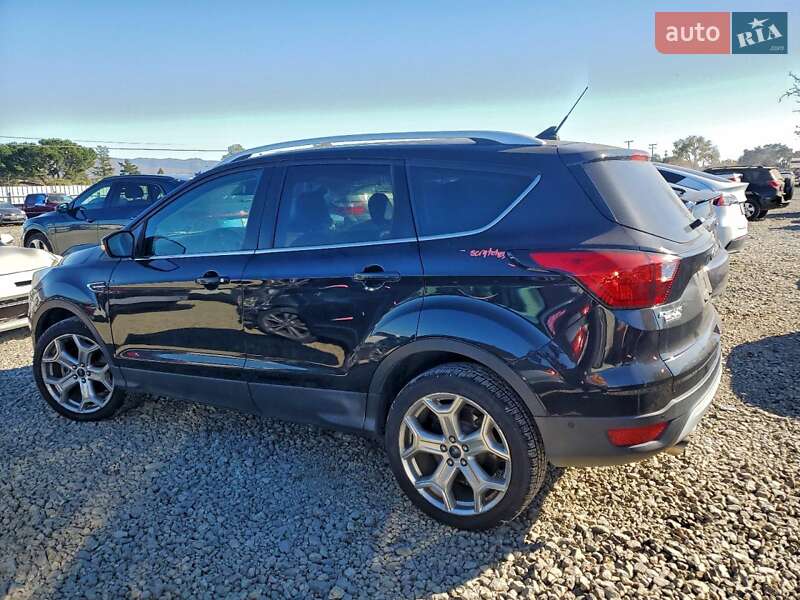 Позашляховик / Кросовер Ford Escape 2018 в Тернополі