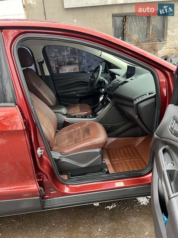 Позашляховик / Кросовер Ford Escape 2015 в Києві