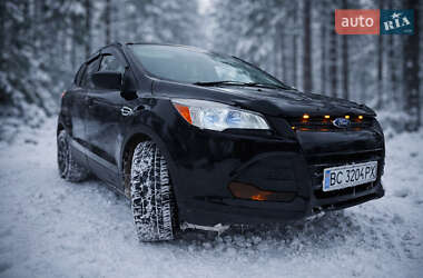 Внедорожник / Кроссовер Ford Escape 2016 в Стрые