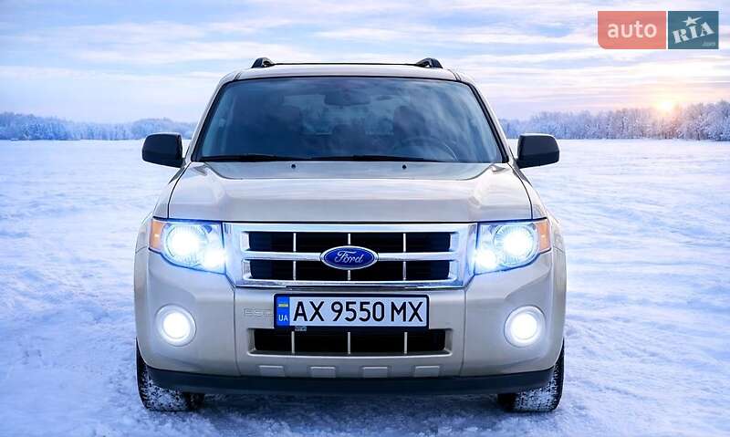 Внедорожник / Кроссовер Ford Escape 2011 в Харькове