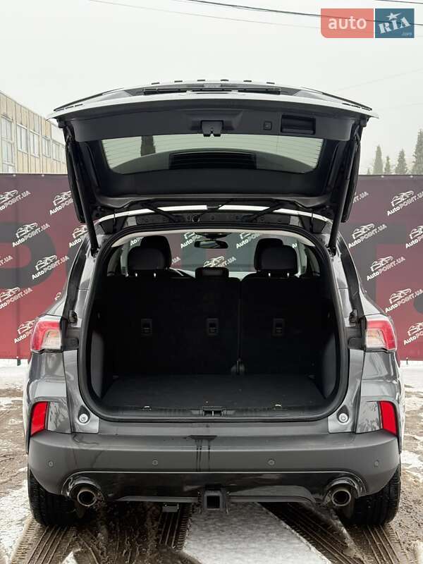 Позашляховик / Кросовер Ford Escape 2021 в Сумах