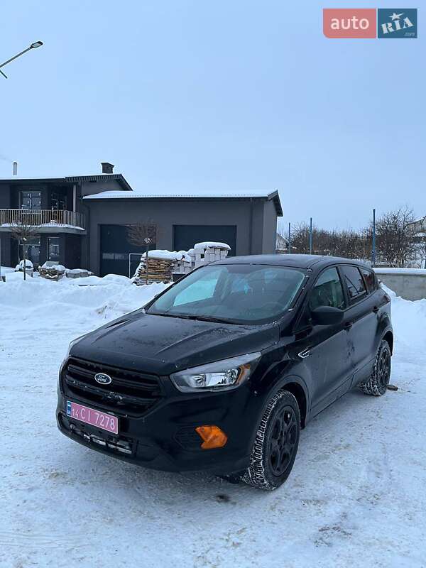 Внедорожник / Кроссовер Ford Escape 2017 в Львове
