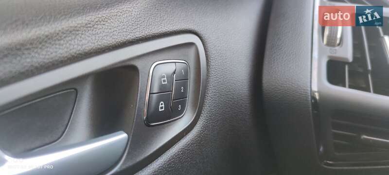 Позашляховик / Кросовер Ford Escape 2014 в Коломиї