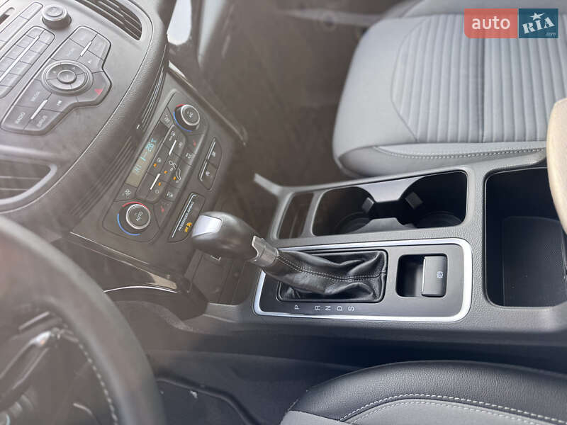 Внедорожник / Кроссовер Ford Escape 2018 в Ивано-Франковске