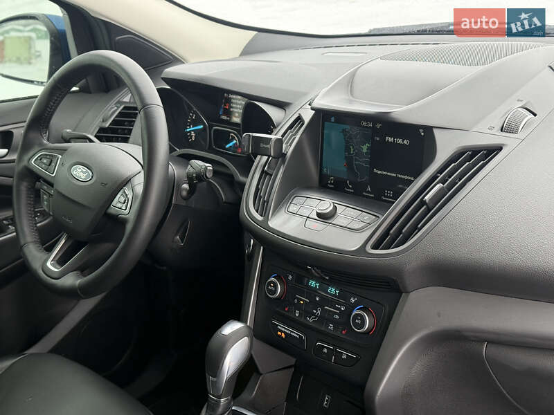 Позашляховик / Кросовер Ford Escape 2019 в Рівному