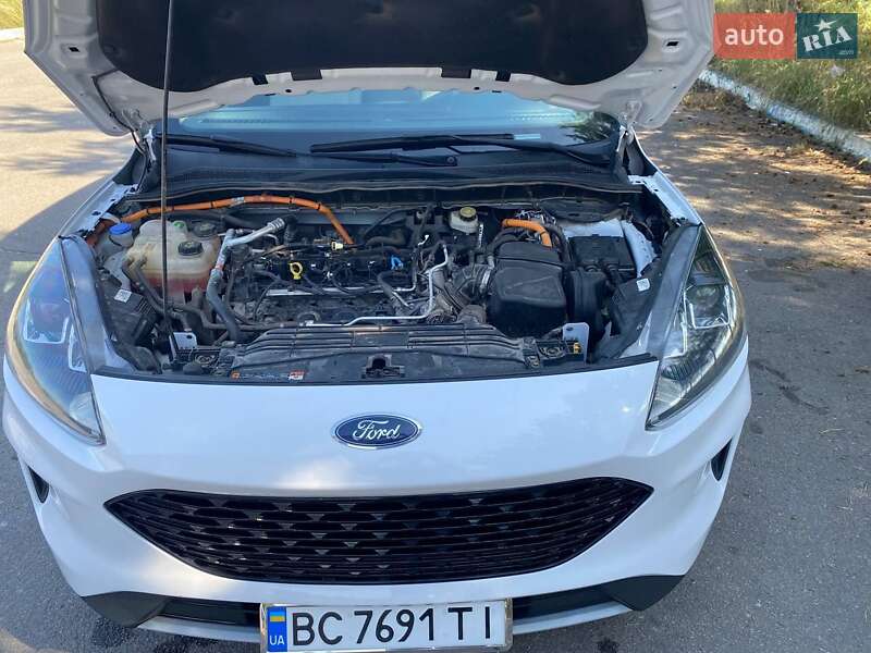 Внедорожник / Кроссовер Ford Escape 2019 в Львове