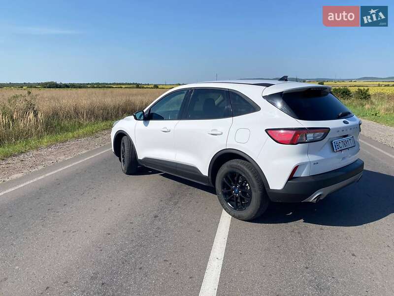 Внедорожник / Кроссовер Ford Escape 2019 в Львове