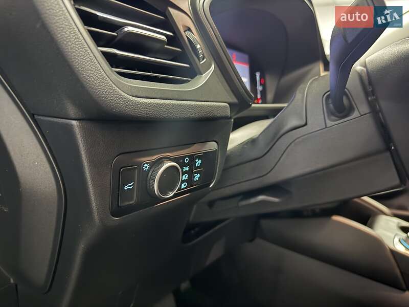 Внедорожник / Кроссовер Ford Escape 2024 в Полтаве