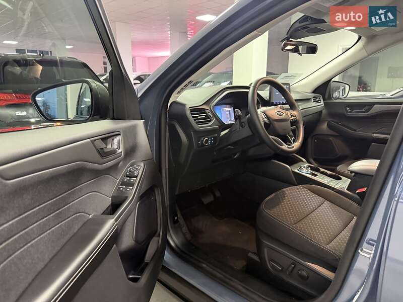Внедорожник / Кроссовер Ford Escape 2024 в Полтаве