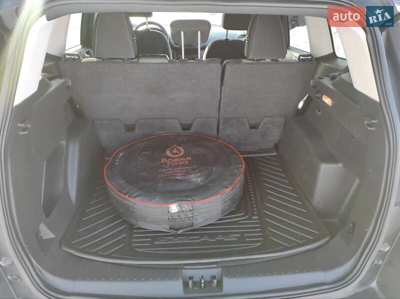 Внедорожник / Кроссовер Ford Escape 2017 в Бердичеве