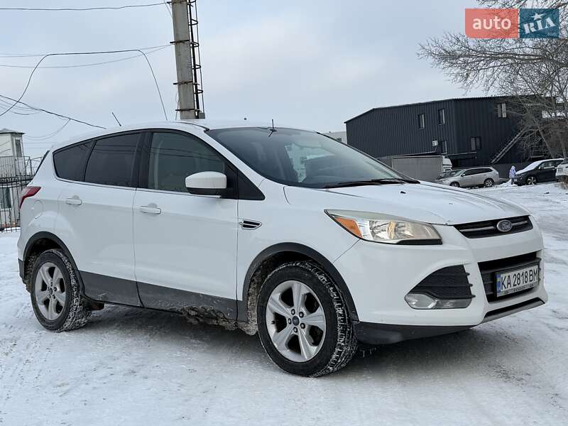 Внедорожник / Кроссовер Ford Escape 2012 в Каменском