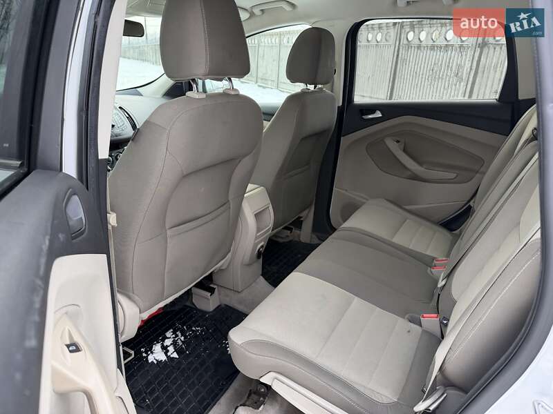 Внедорожник / Кроссовер Ford Escape 2012 в Каменском