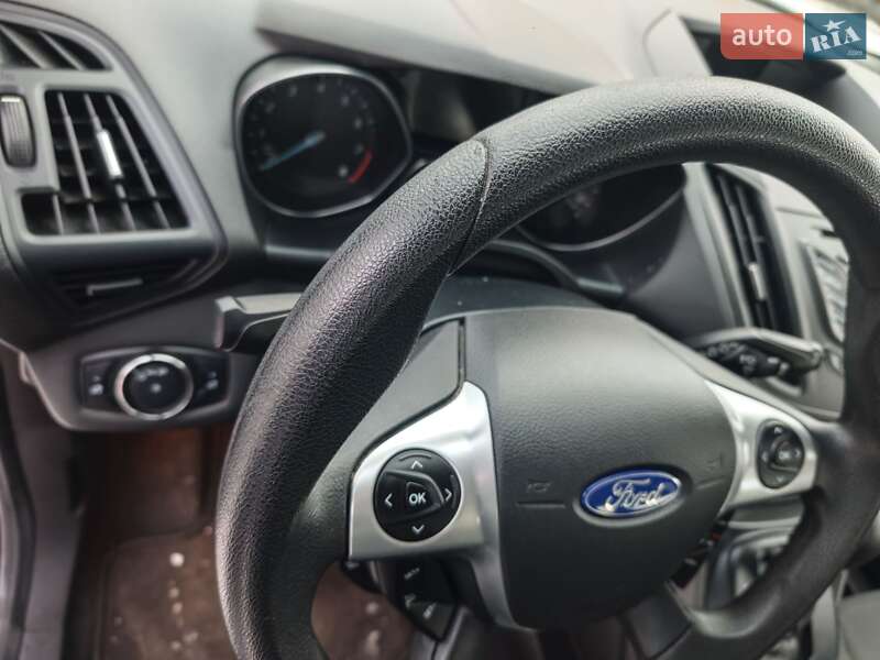 Внедорожник / Кроссовер Ford Escape 2014 в Сумах
