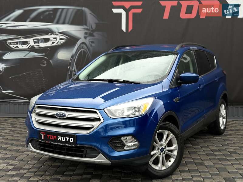 Внедорожник / Кроссовер Ford Escape 2018 в Львове