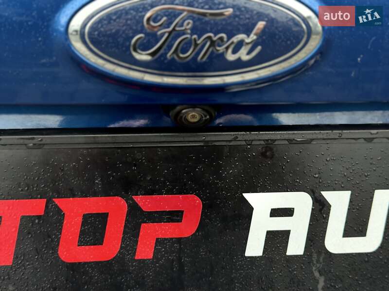 Внедорожник / Кроссовер Ford Escape 2018 в Львове