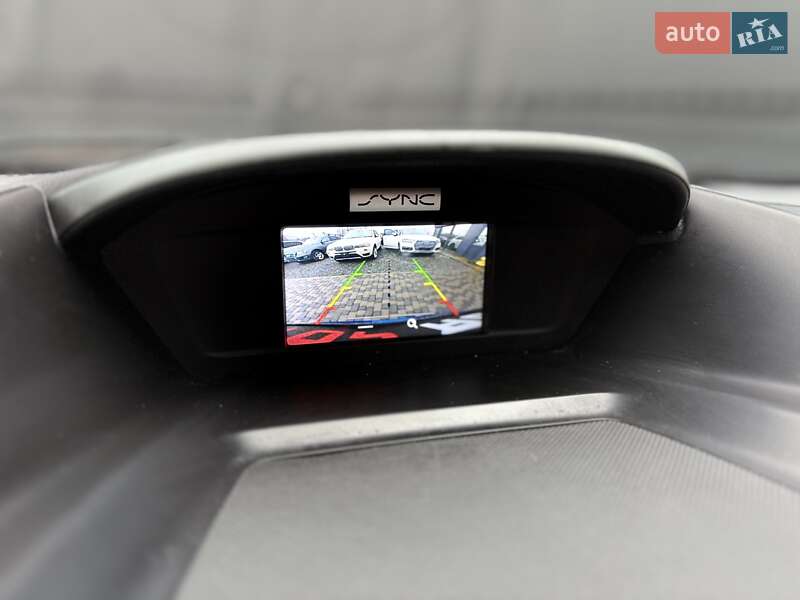 Внедорожник / Кроссовер Ford Escape 2018 в Львове