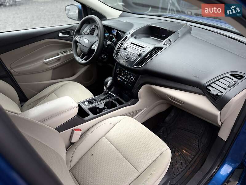 Внедорожник / Кроссовер Ford Escape 2018 в Львове