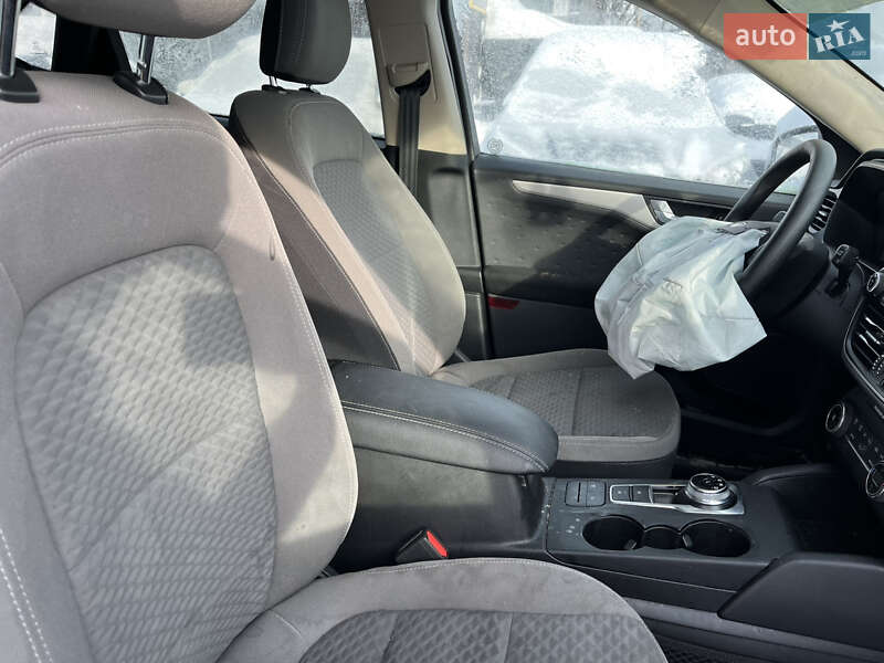 Внедорожник / Кроссовер Ford Escape 2020 в Львове