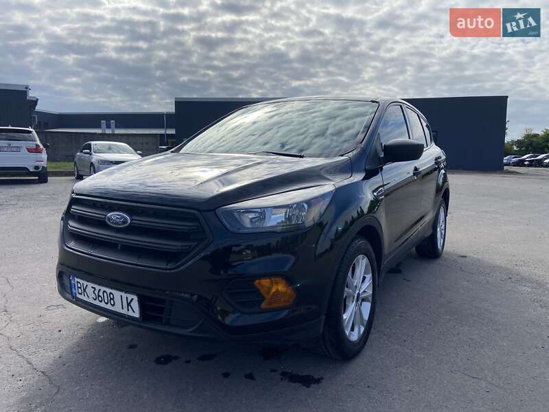 Внедорожник / Кроссовер Ford Escape 2019 в Ровно
