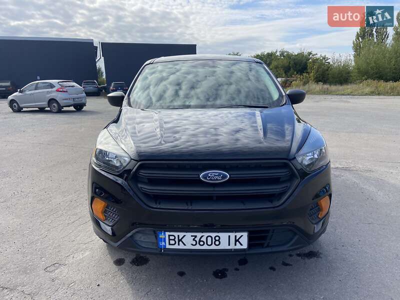 Внедорожник / Кроссовер Ford Escape 2019 в Ровно