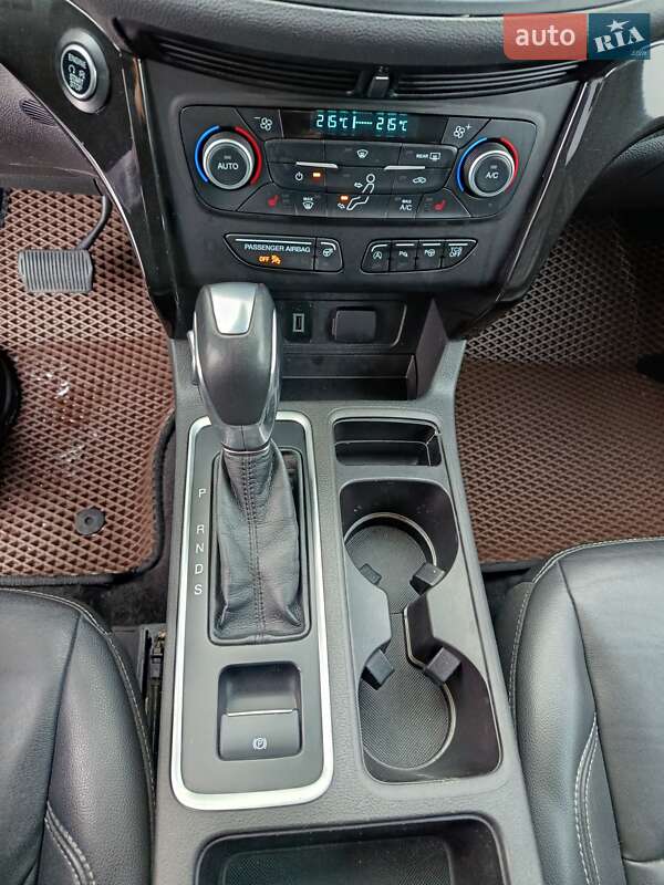 Внедорожник / Кроссовер Ford Escape 2018 в Броварах