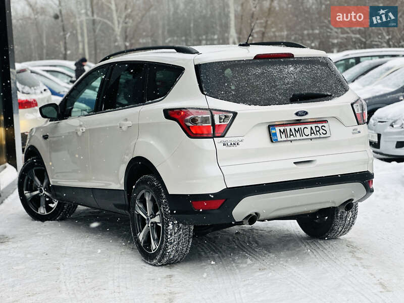 Позашляховик / Кросовер Ford Escape 2016 в Харкові
