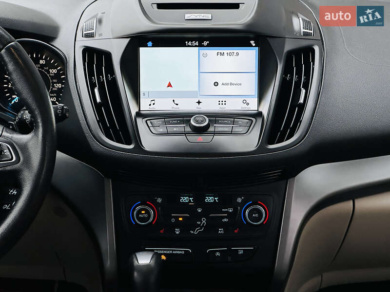 Позашляховик / Кросовер Ford Escape 2016 в Харкові