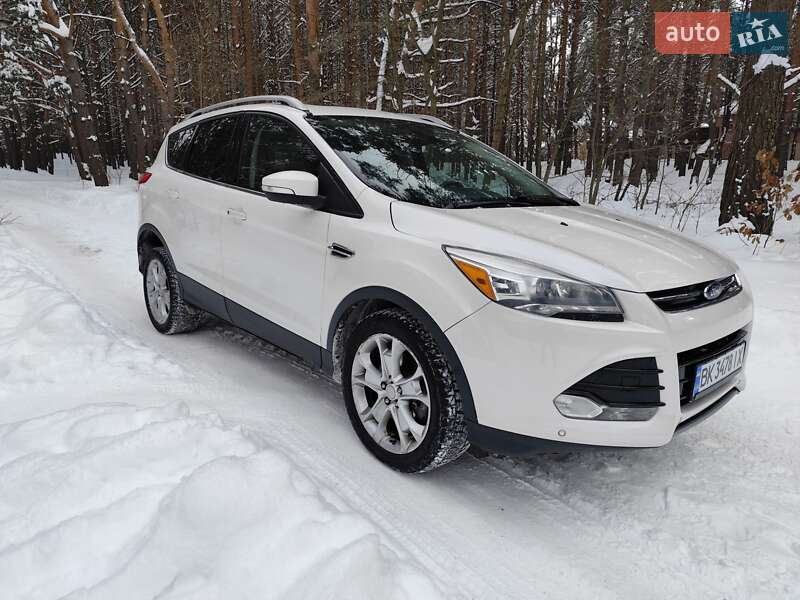 Внедорожник / Кроссовер Ford Escape 2016 в Вараше