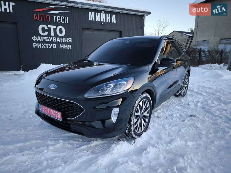 Позашляховик / Кросовер Ford Escape 2020 в Івано-Франківську