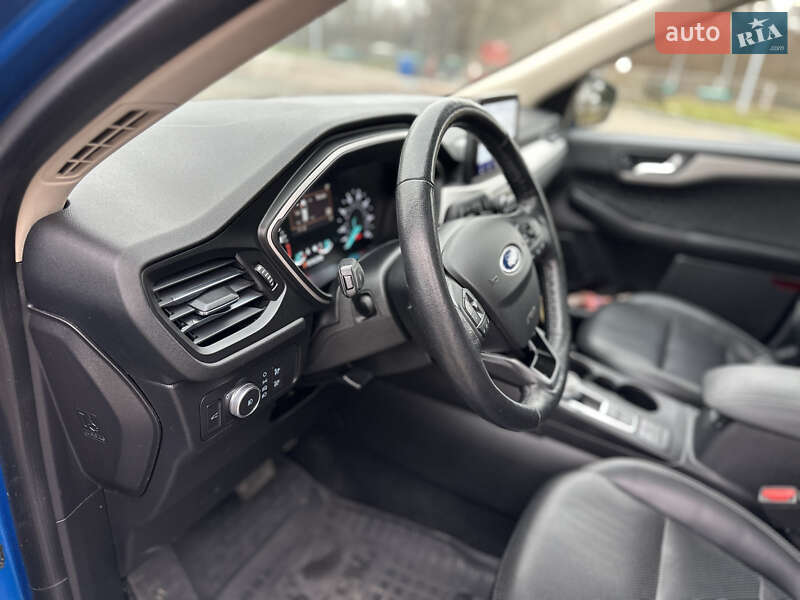 Внедорожник / Кроссовер Ford Escape 2020 в Житомире