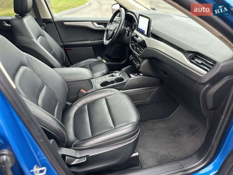 Внедорожник / Кроссовер Ford Escape 2020 в Житомире