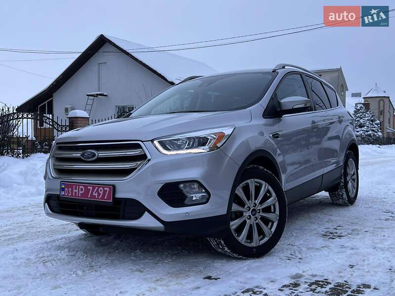 Позашляховик / Кросовер Ford Escape 2018 в Луцьку