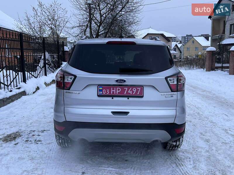 Позашляховик / Кросовер Ford Escape 2018 в Луцьку