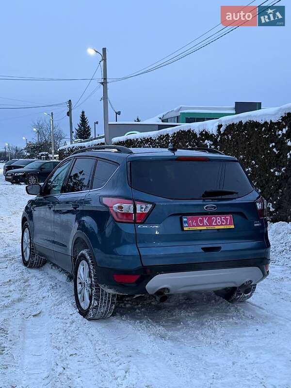 Позашляховик / Кросовер Ford Escape 2018 в Львові