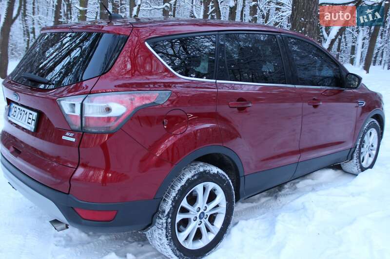 Внедорожник / Кроссовер Ford Escape 2016 в Чернигове