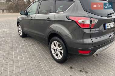 Внедорожник / Кроссовер Ford Escape 2018 в Львове