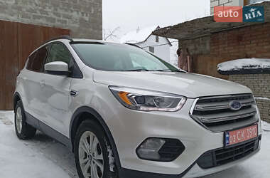 Позашляховик / Кросовер Ford Escape 2018 в Львові