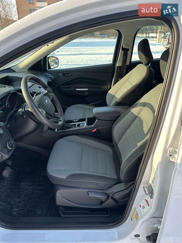 Позашляховик / Кросовер Ford Escape 2018 в Вінниці