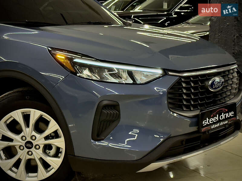 Внедорожник / Кроссовер Ford Escape 2024 в Николаеве