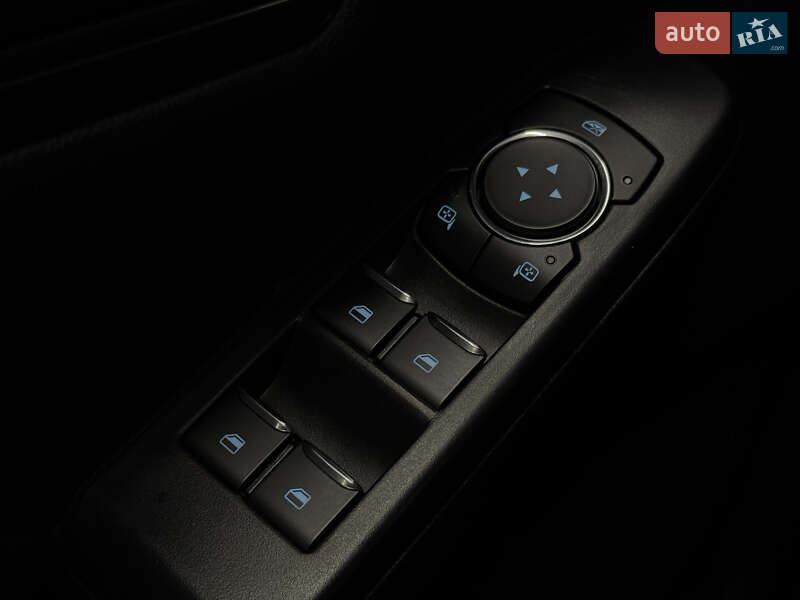 Внедорожник / Кроссовер Ford Escape 2024 в Николаеве