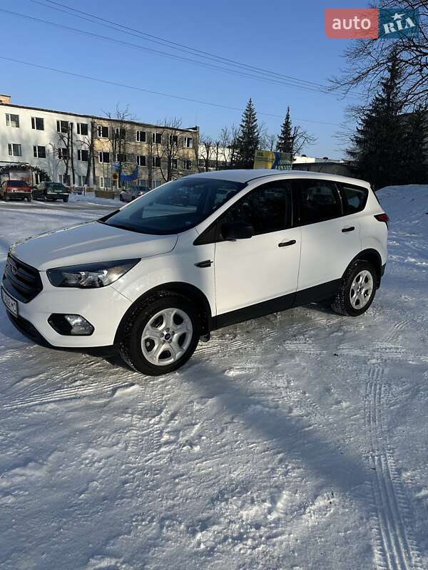 Позашляховик / Кросовер Ford Escape 2018 в Вінниці