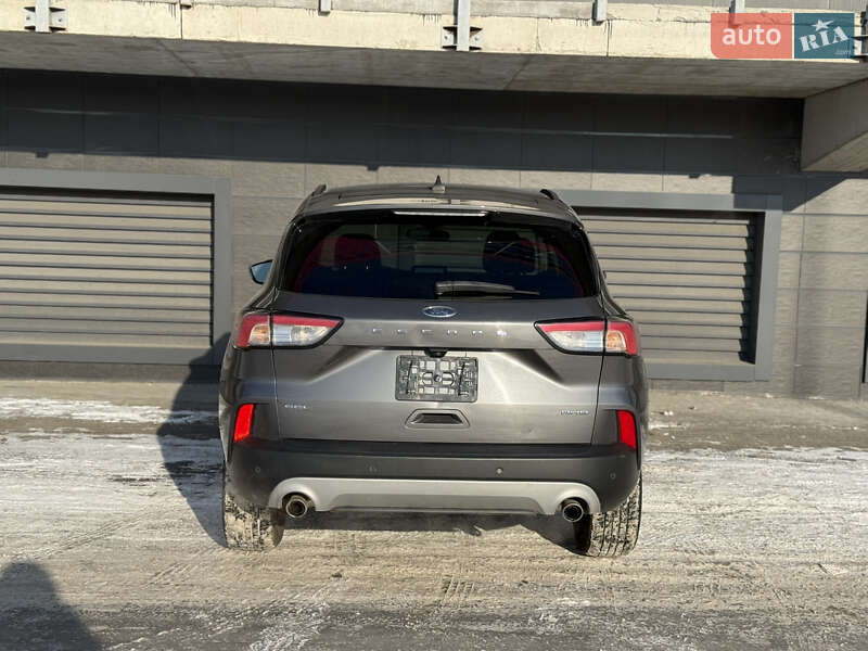 Внедорожник / Кроссовер Ford Escape 2021 в Киеве
