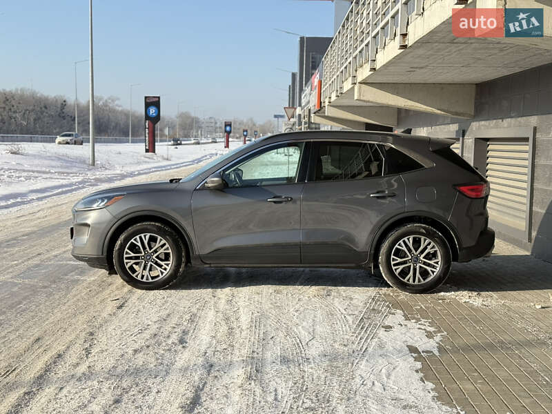 Внедорожник / Кроссовер Ford Escape 2021 в Киеве