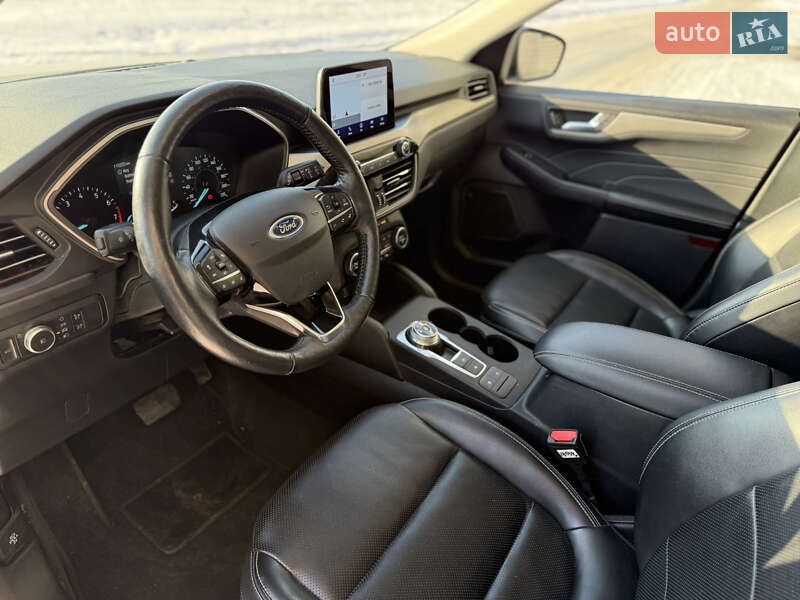 Внедорожник / Кроссовер Ford Escape 2021 в Киеве