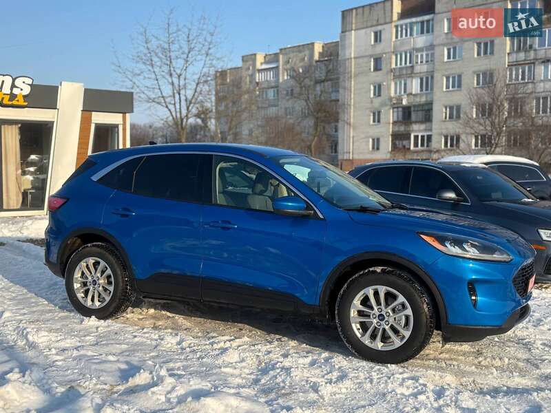 Позашляховик / Кросовер Ford Escape 2019 в Стрию