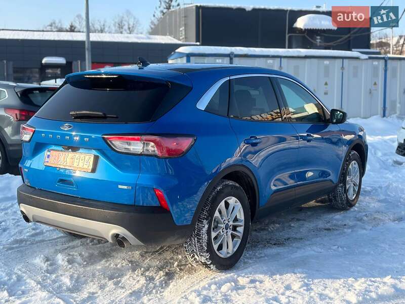 Позашляховик / Кросовер Ford Escape 2019 в Стрию