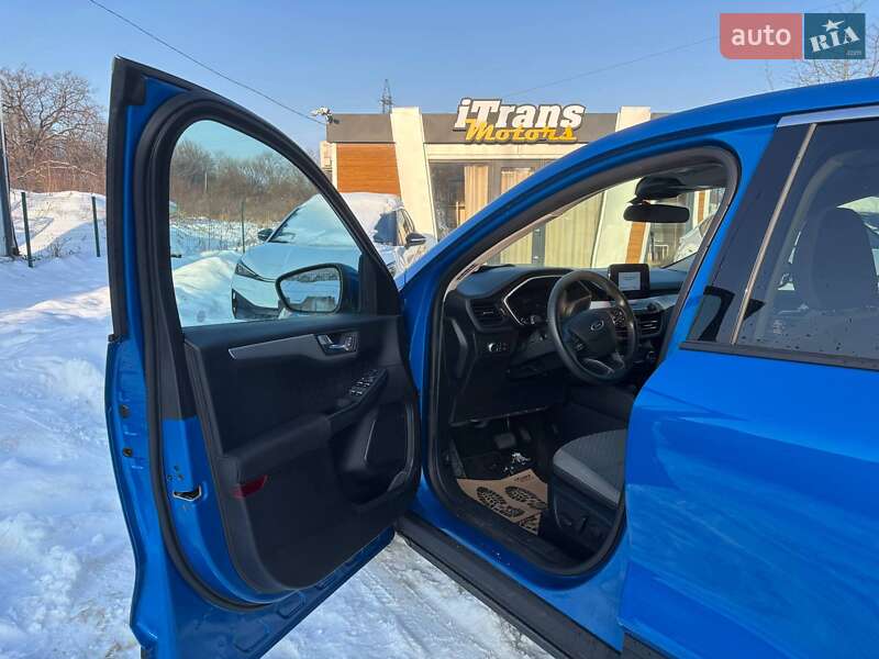 Позашляховик / Кросовер Ford Escape 2019 в Стрию