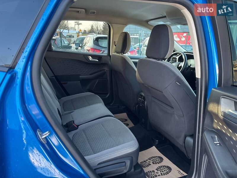 Позашляховик / Кросовер Ford Escape 2019 в Стрию