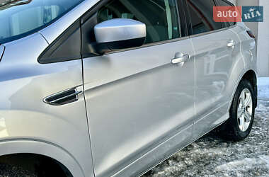 Позашляховик / Кросовер Ford Escape 2015 в Дрогобичі