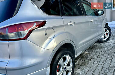 Позашляховик / Кросовер Ford Escape 2015 в Дрогобичі